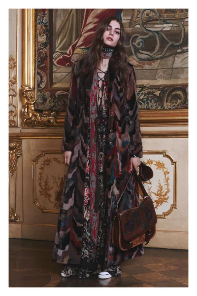 Look 7